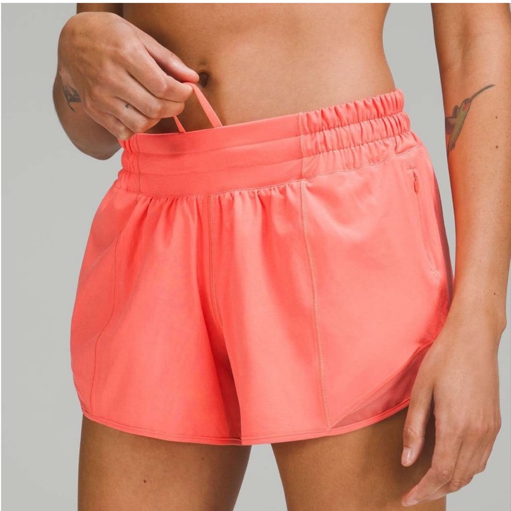 Lululemon Hotty Hot 4” Short size 4 Raspberry Cream Light Pink Mesh